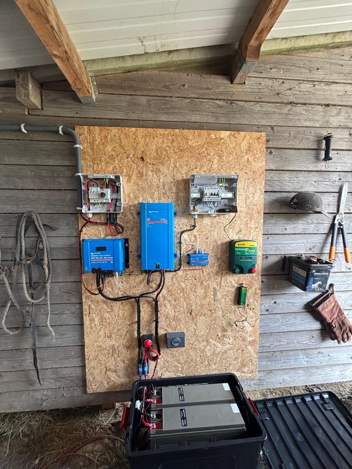 photo de panneaux photovoltaiques installés à Montaigu